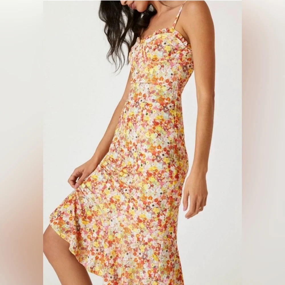 AQUA Ditsy Floral Print Lace Trumpet Midi Dress